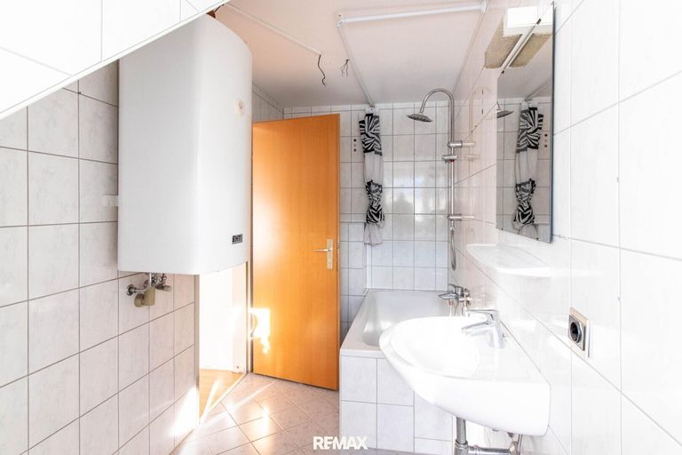 Badezimmer mit Wanne