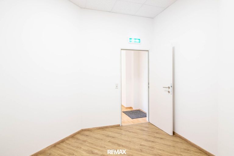  ein weiters Einzelbüro