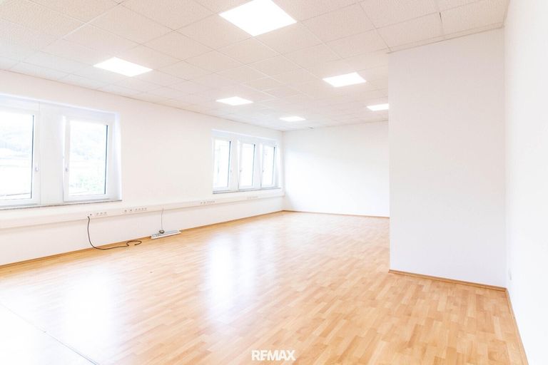 Büro oder Praxis in Kirchdorf zu mieten