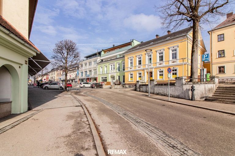 eine der ersten Adressen an der Stadteinfahrt