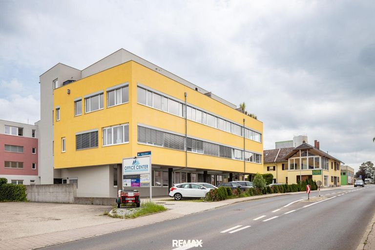 modernes Geschäftsgebäude