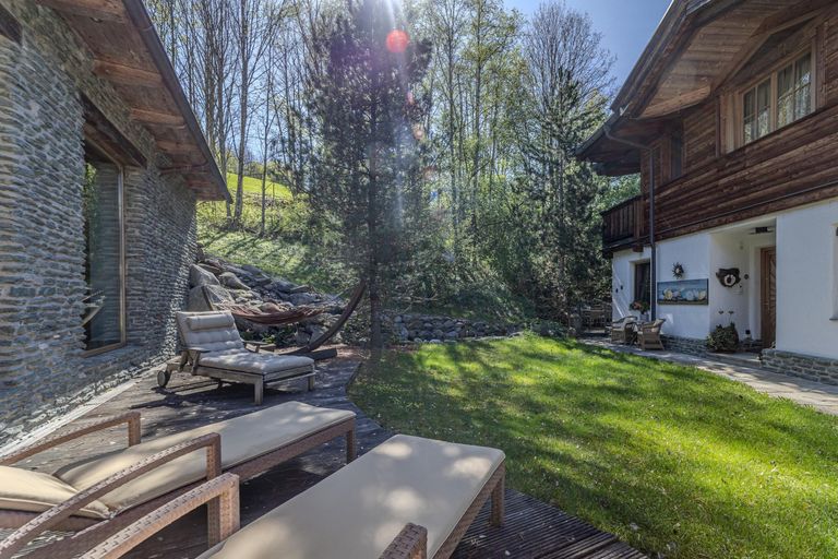 allgemeine Gartenfläche zum Relaxen