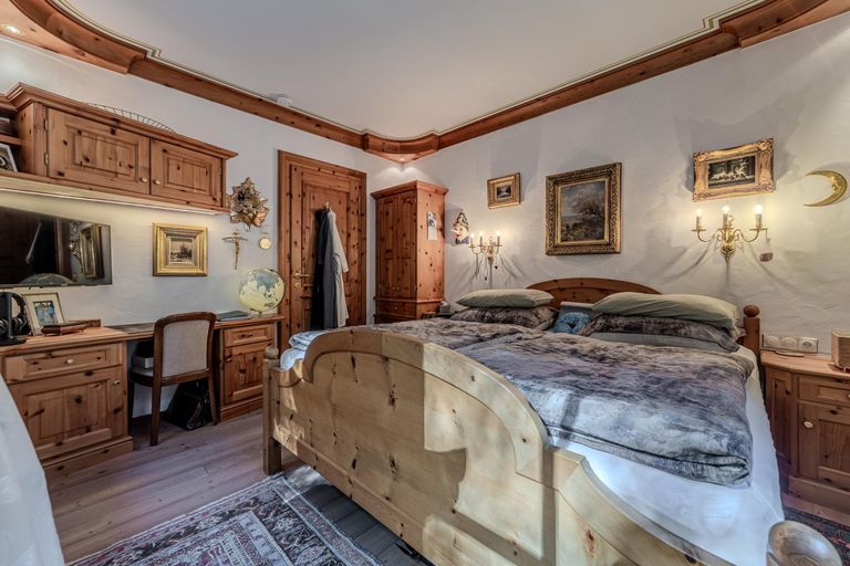Schlafzimmer mit Bad en suite