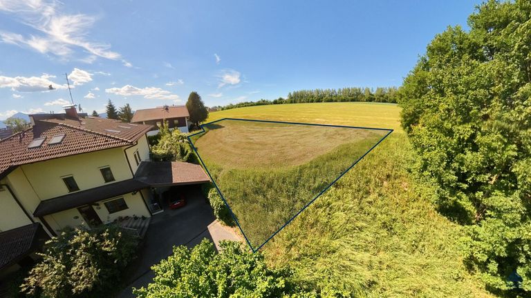Ansicht - nach Nord-West, Grundstücksgrenze skizziert