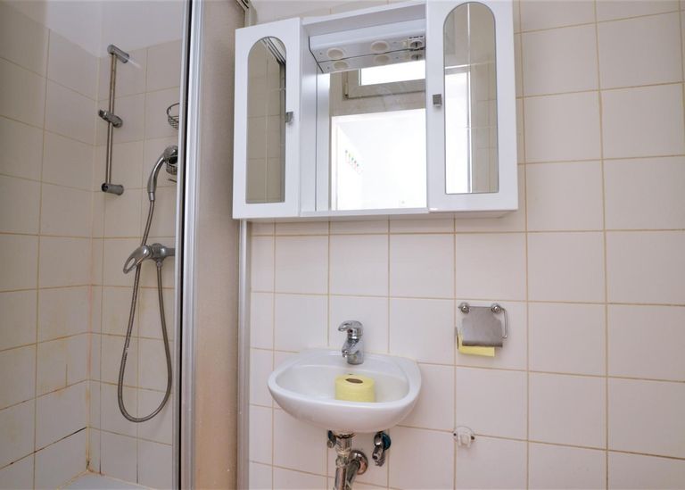 Badezimmer 2