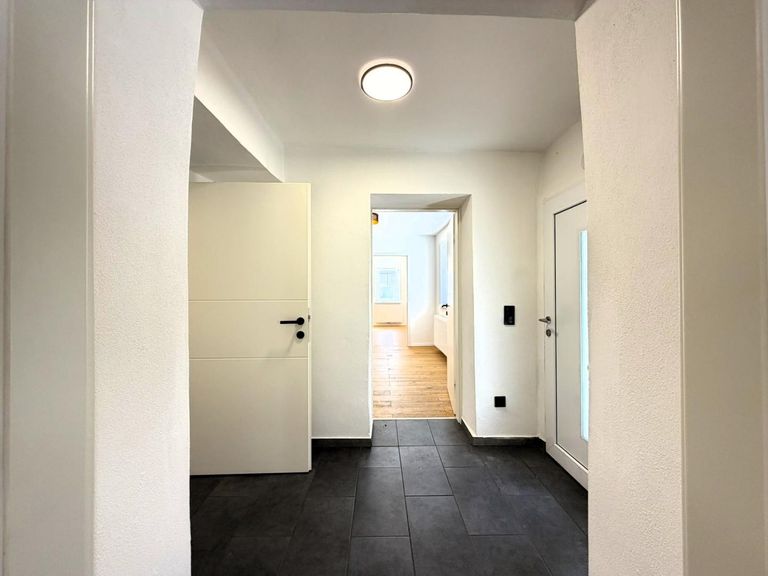 9 Vorzimmer