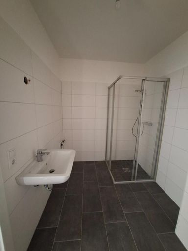 Bad mit Dusche