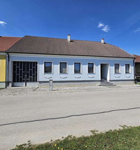 Straßenansicht Haus (1)