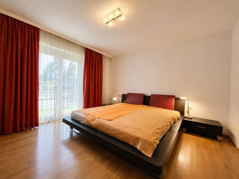 Zimmer 2