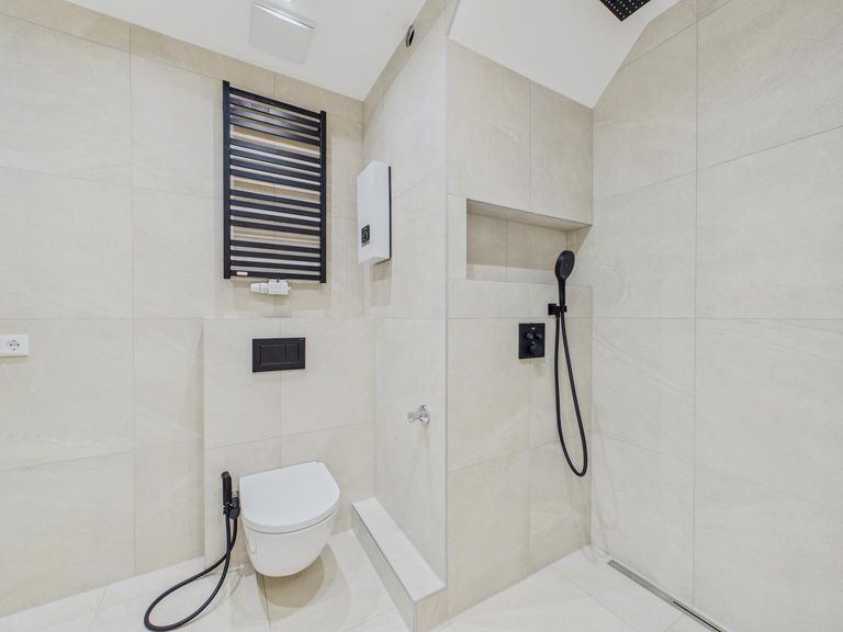 Badezimmer 1
