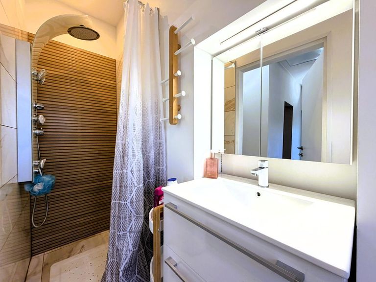 16 Badezimmer Detail