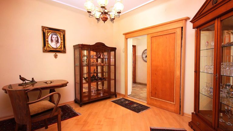 Großzügiges Zimmer EG