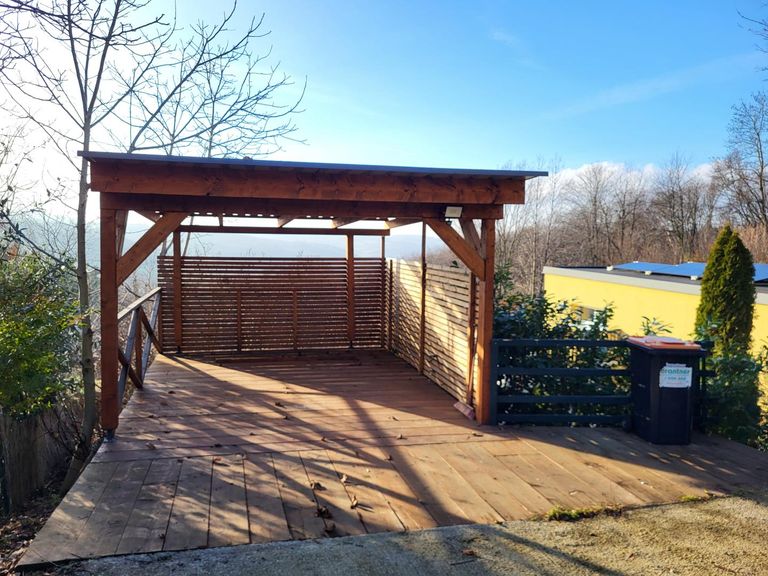 Carport