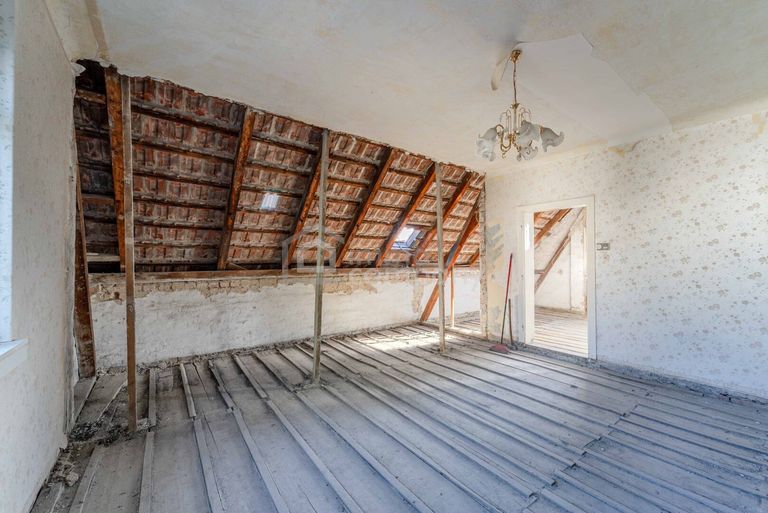 Zimmer im ersten Dachgeschoß
