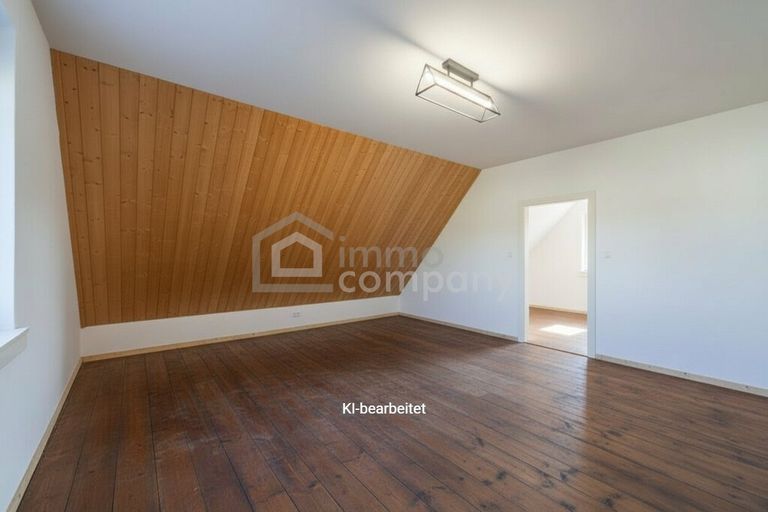 Zimmer im ersten Dachgeschoß