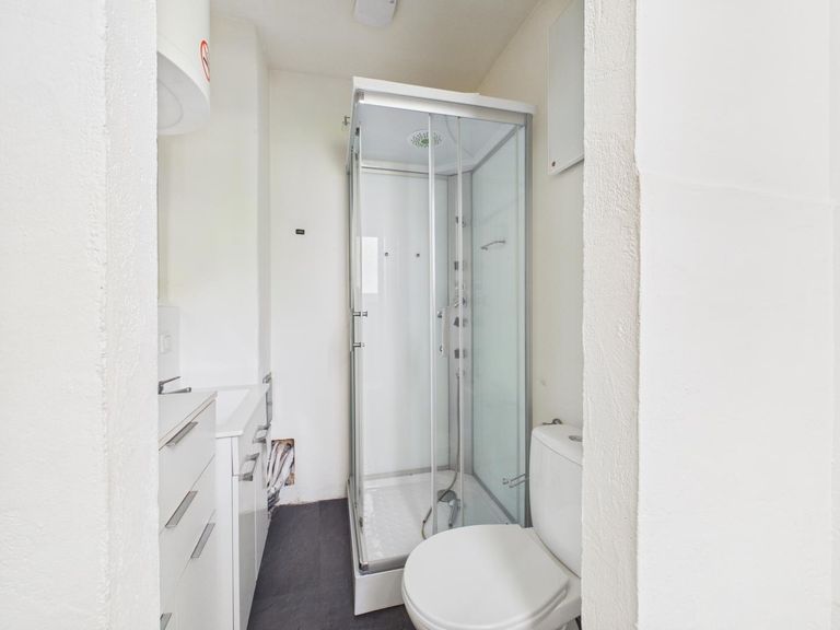 Top 2 Badezimmer 2