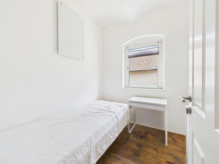 Top 4 Schlafzimmer 1