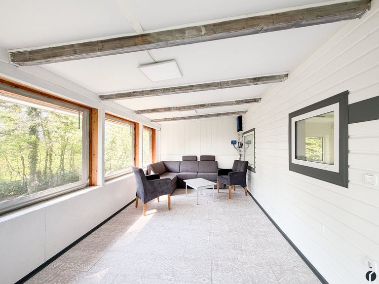 Loggia mit abnehmbaren Schutzfolien