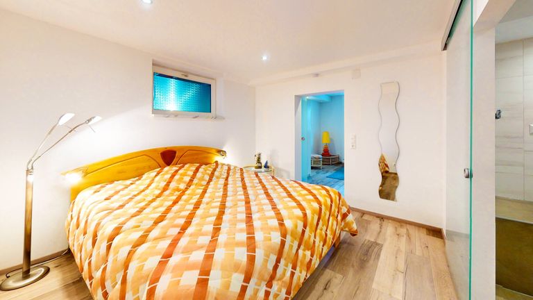 Schlafzimmer UG