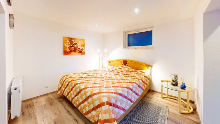 Schlafzimmer UG