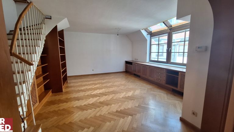 Wohnzimmer mit Verbau