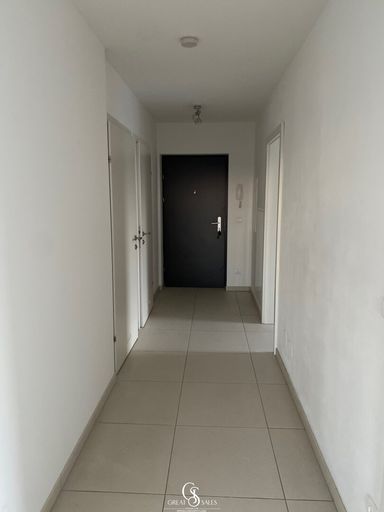 Vorraum/Garderobe