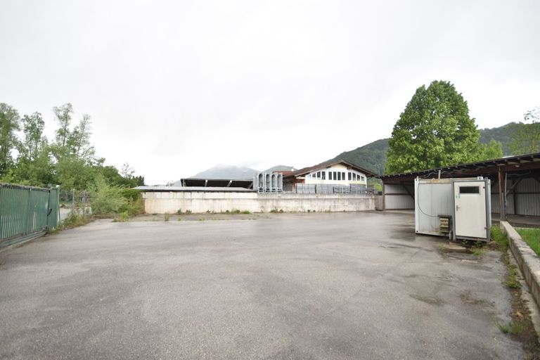 Ansicht - Lagerplatz mit großem Carport und Bürocontainer Pacht Elsbethen Salzburg