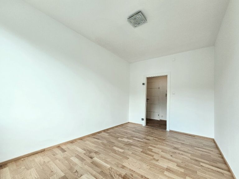 Zimmer 4
