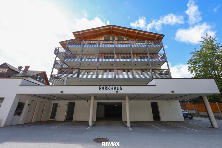 Haupthaus + Tiefgarage