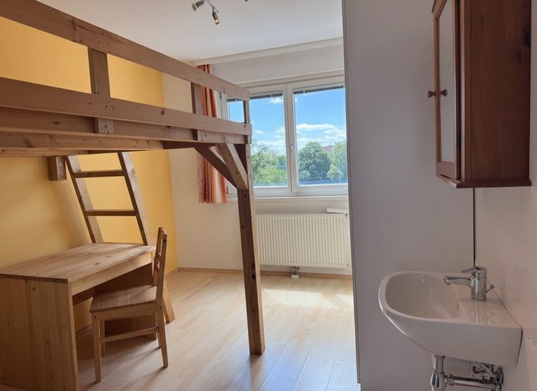 Gästezimmer / Hobbyraum