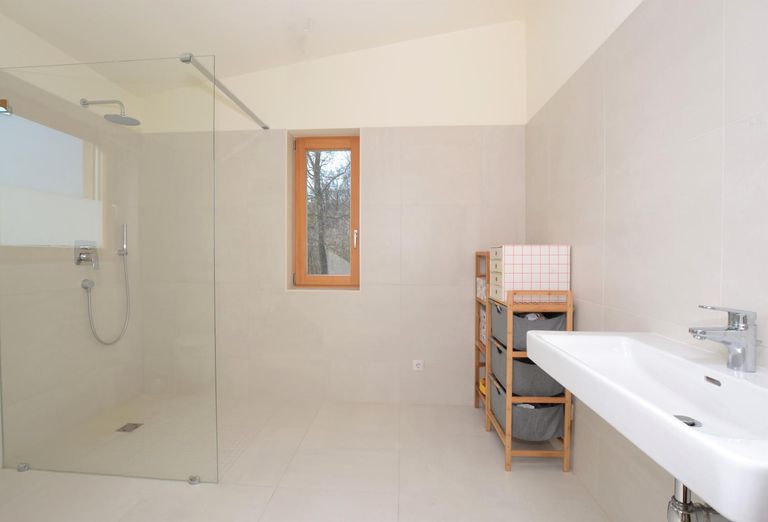 Badezimmer 1