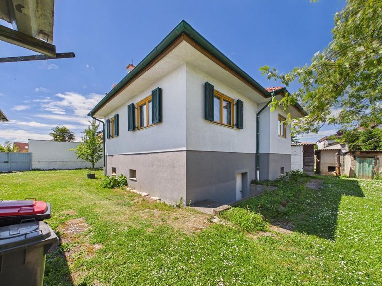 Haus Rückansicht