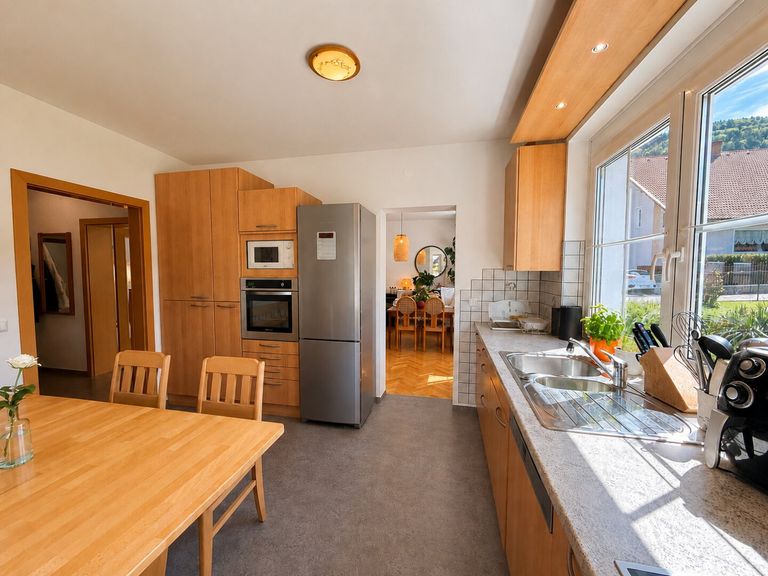 Kompagnon Immobilien Küche EG