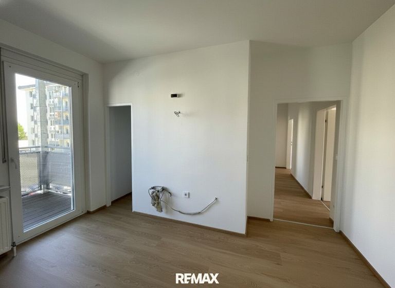Küche mit Zugang Balkon