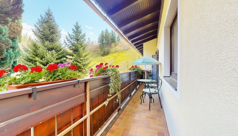 Balkon 1 (EG)