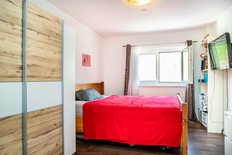 Schlafzimmer Wohnung 2