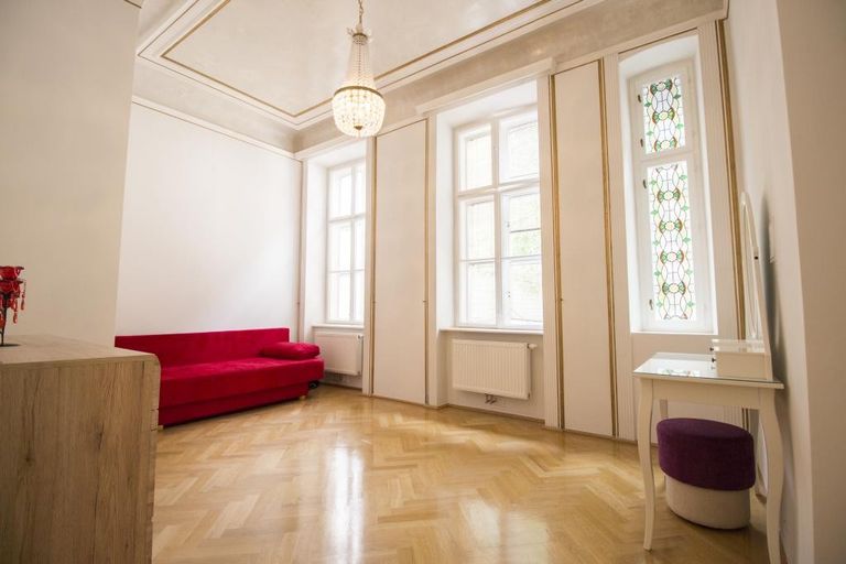 Schlafzimmer (Hofseite)