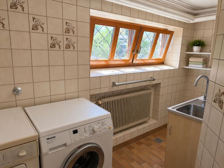 Waschküche - KG