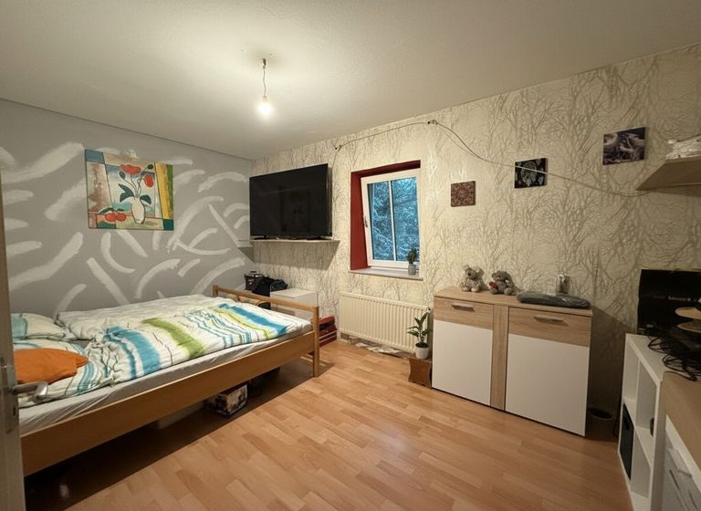 Schlafzimmer 1