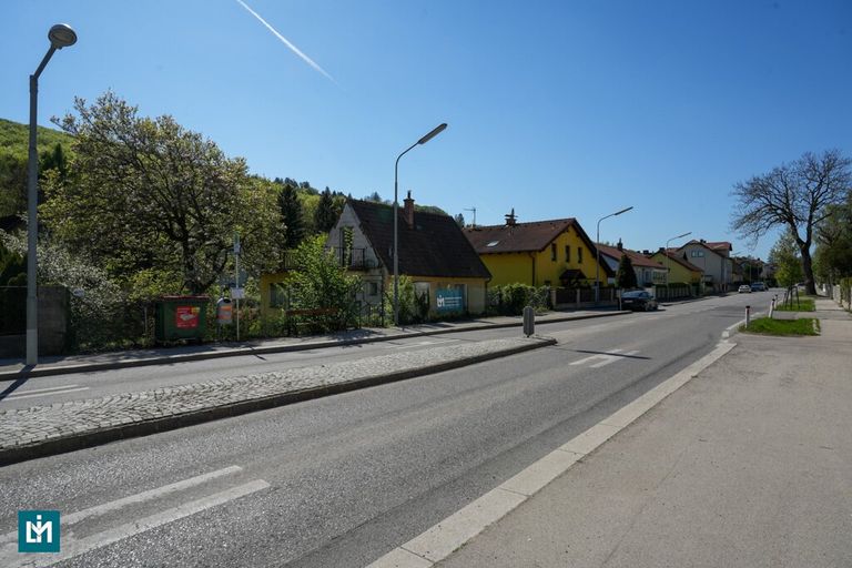Straßenansicht