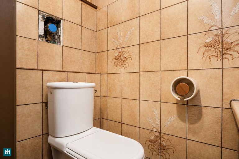 WC UG.