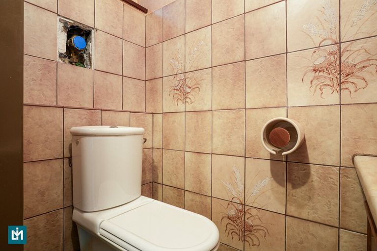 WC UG.