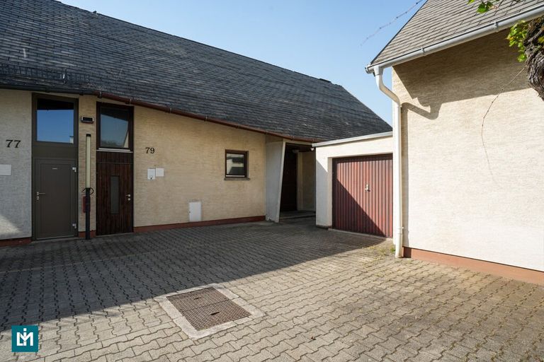 Außenansicht/Einganggsbereich (O)