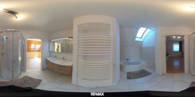 Badezimmer DG