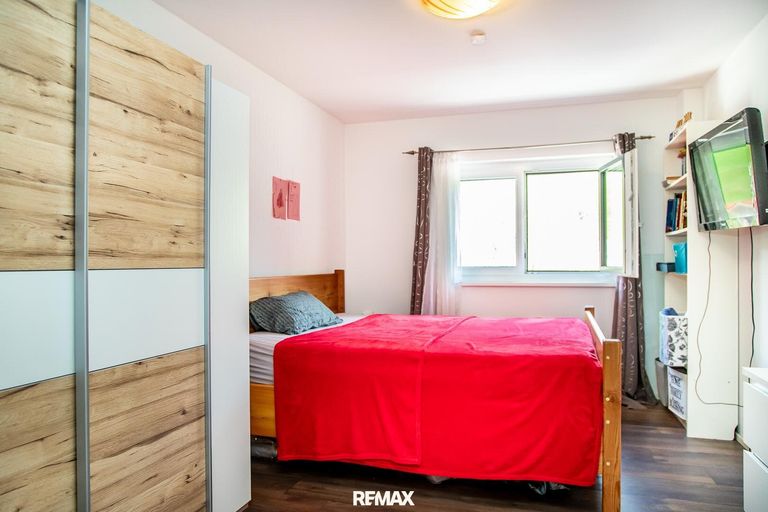Schlafzimmer Wohnung 2