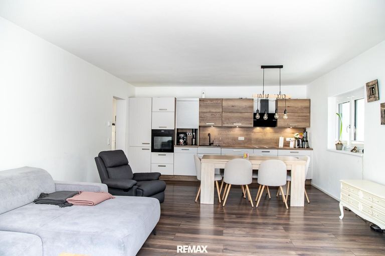 Wohnung 1 Küche Essbereich