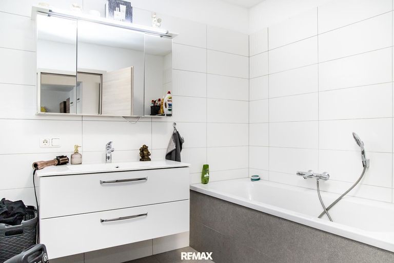 Badezimmer Wohnung 1