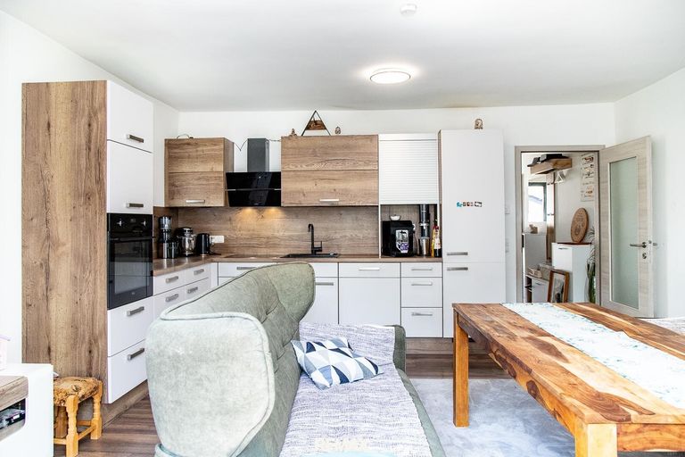 Wohnung 2 Küche Essbereich