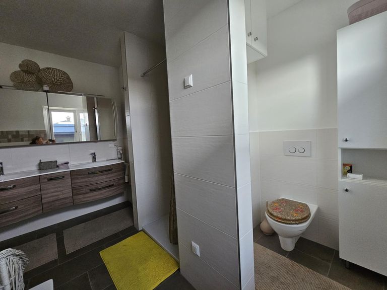 OG Bad mit WC (10)