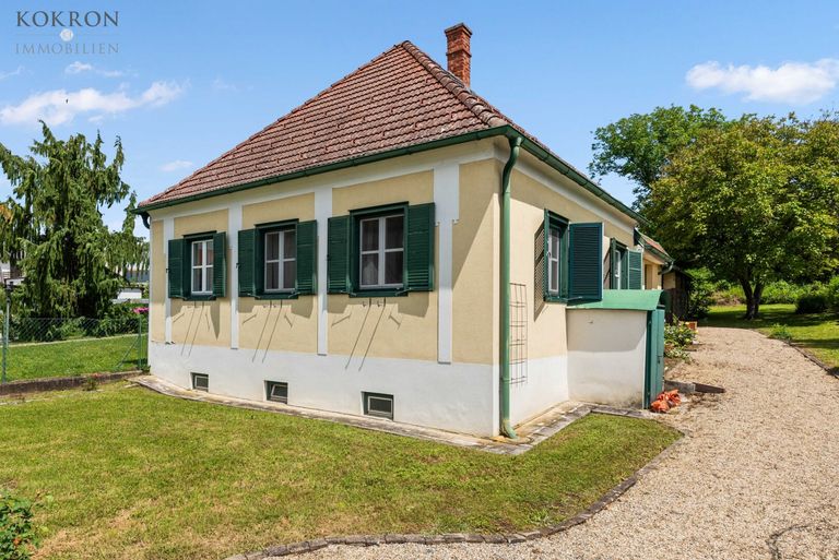Haus strassenseitig